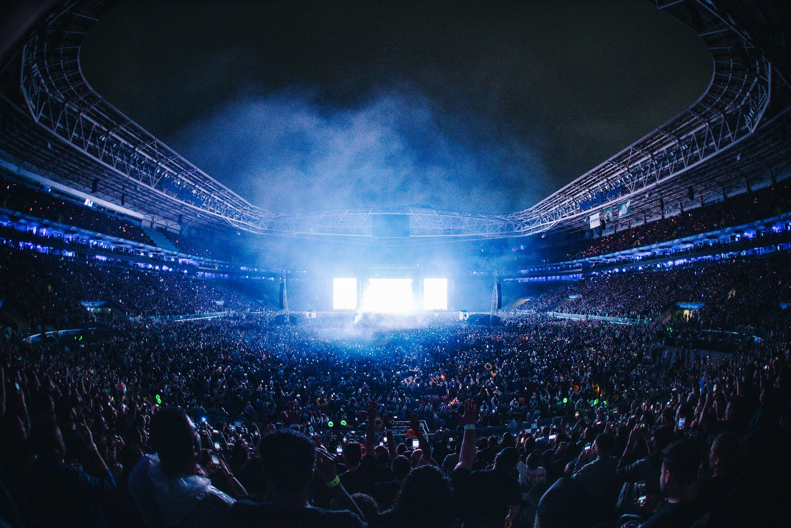 A produtora brasileira '30e' assina Global Deal com System Of A Down